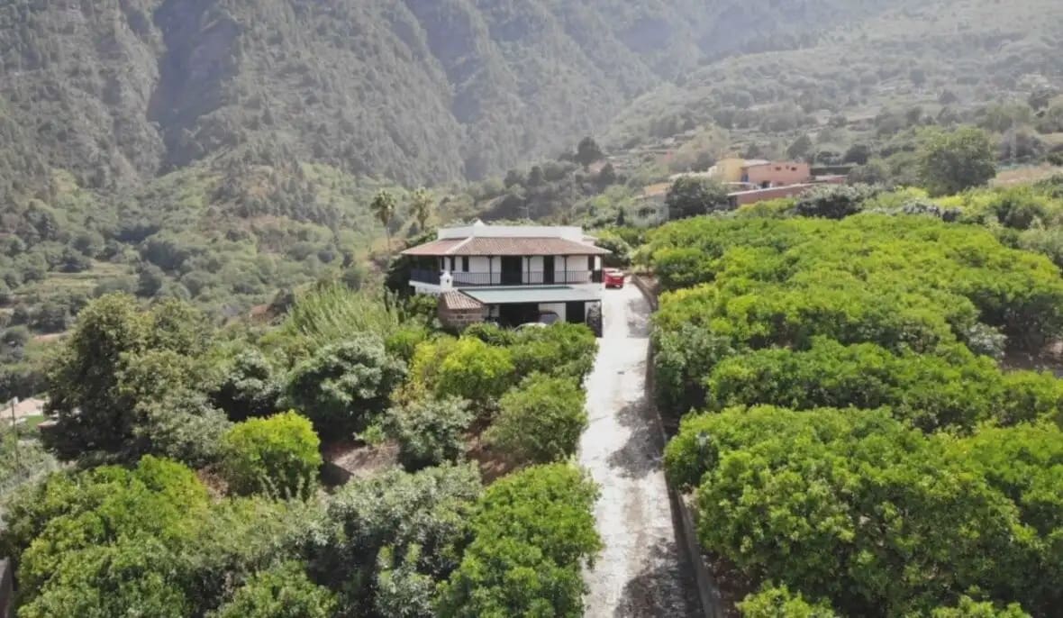 5 quarto Quinta/Casa Rural para venda em La Orotava com garagem - 870 000 € (Ref: 10021972)