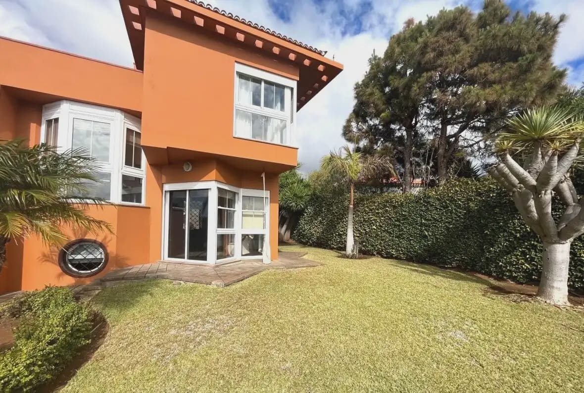 5 soveværelse Villa til salg i Tacoronte med garage - € 2.500.000 (Ref: 10021973)