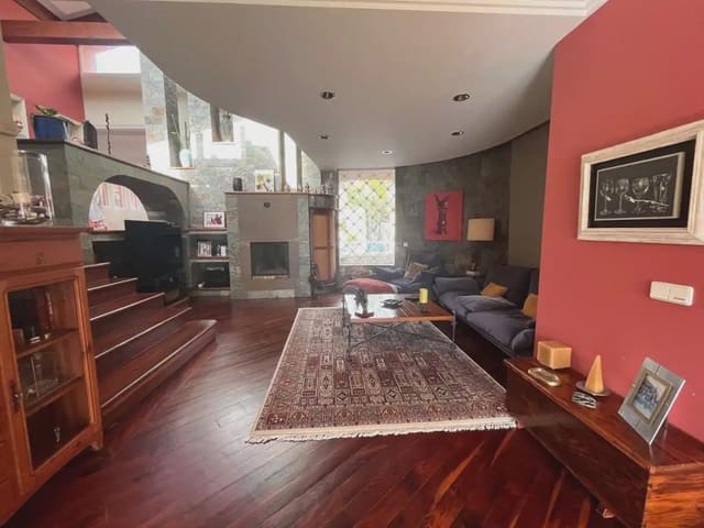 5 makuuhuone Huvila myytävänä paikassa Tacoronte mukana 
autotalli - 2 500 000 € (Ref: 10021973)
