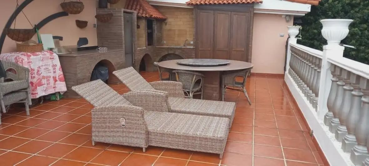 10 chambre Finca/Maison de Campagne à vendre à La Orotava avec garage - 1 800 000 € (Ref: 10029837)