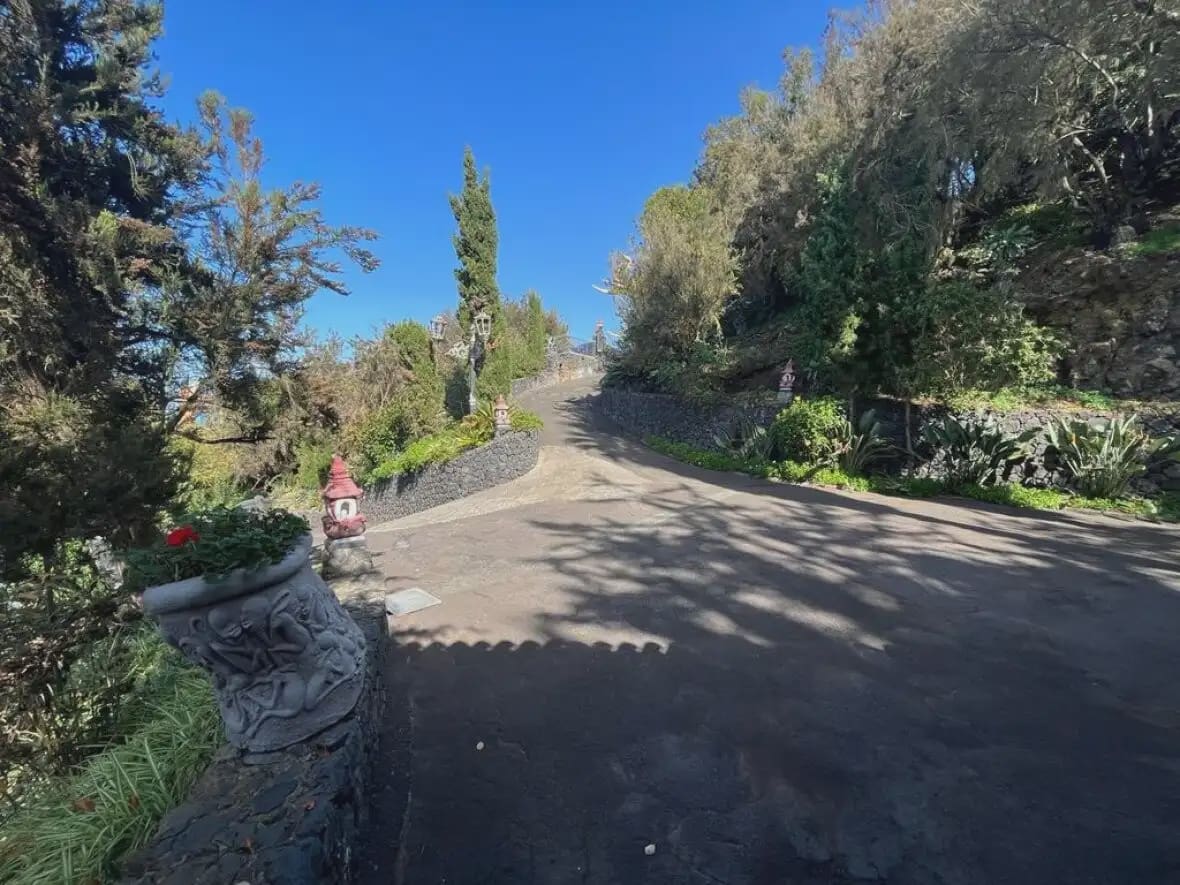 10 chambre Finca/Maison de Campagne à vendre à La Orotava avec garage - 1 800 000 € (Ref: 10029837)