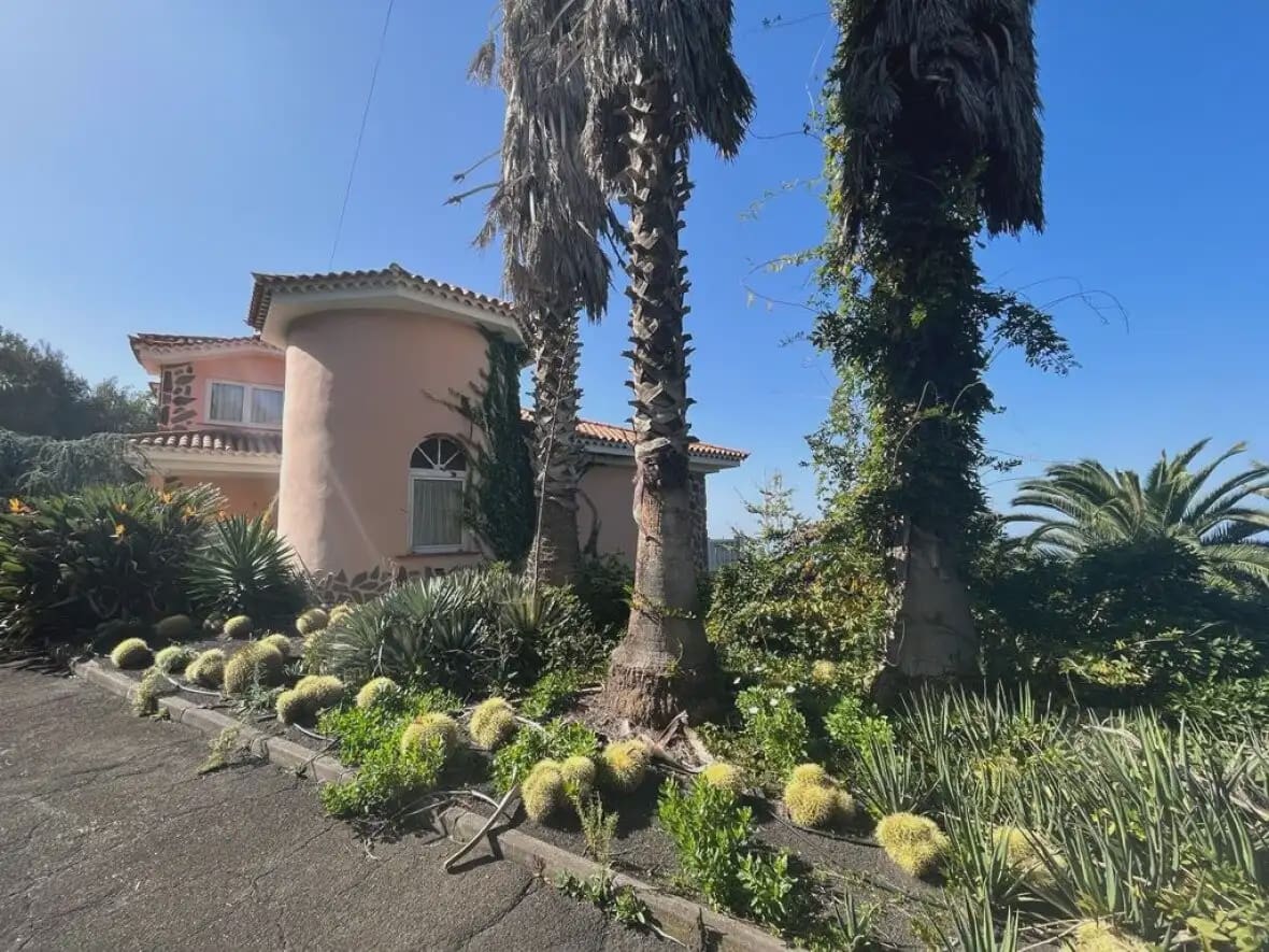 10 chambre Finca/Maison de Campagne à vendre à La Orotava avec garage - 1 800 000 € (Ref: 10029837)