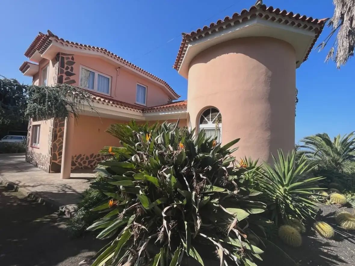 10 chambre Finca/Maison de Campagne à vendre à La Orotava avec garage - 1 800 000 € (Ref: 10029837)