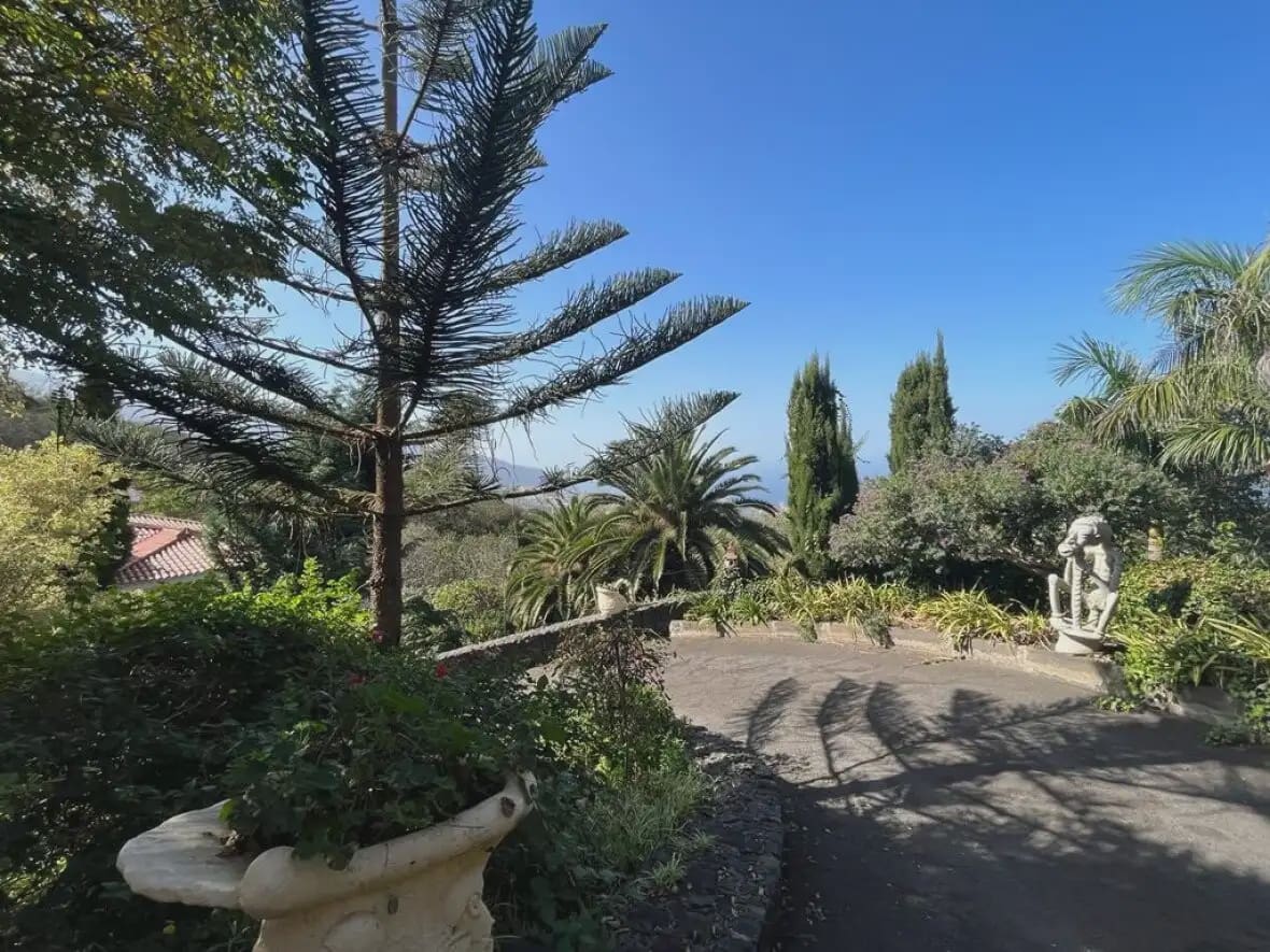 10 chambre Finca/Maison de Campagne à vendre à La Orotava avec garage - 1 800 000 € (Ref: 10029837)