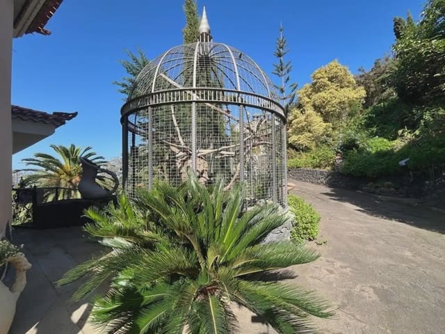 10 soveværelse Finca/Landehus til salg i La Orotava med garage - € 1.800.000 (Ref: 10029837)