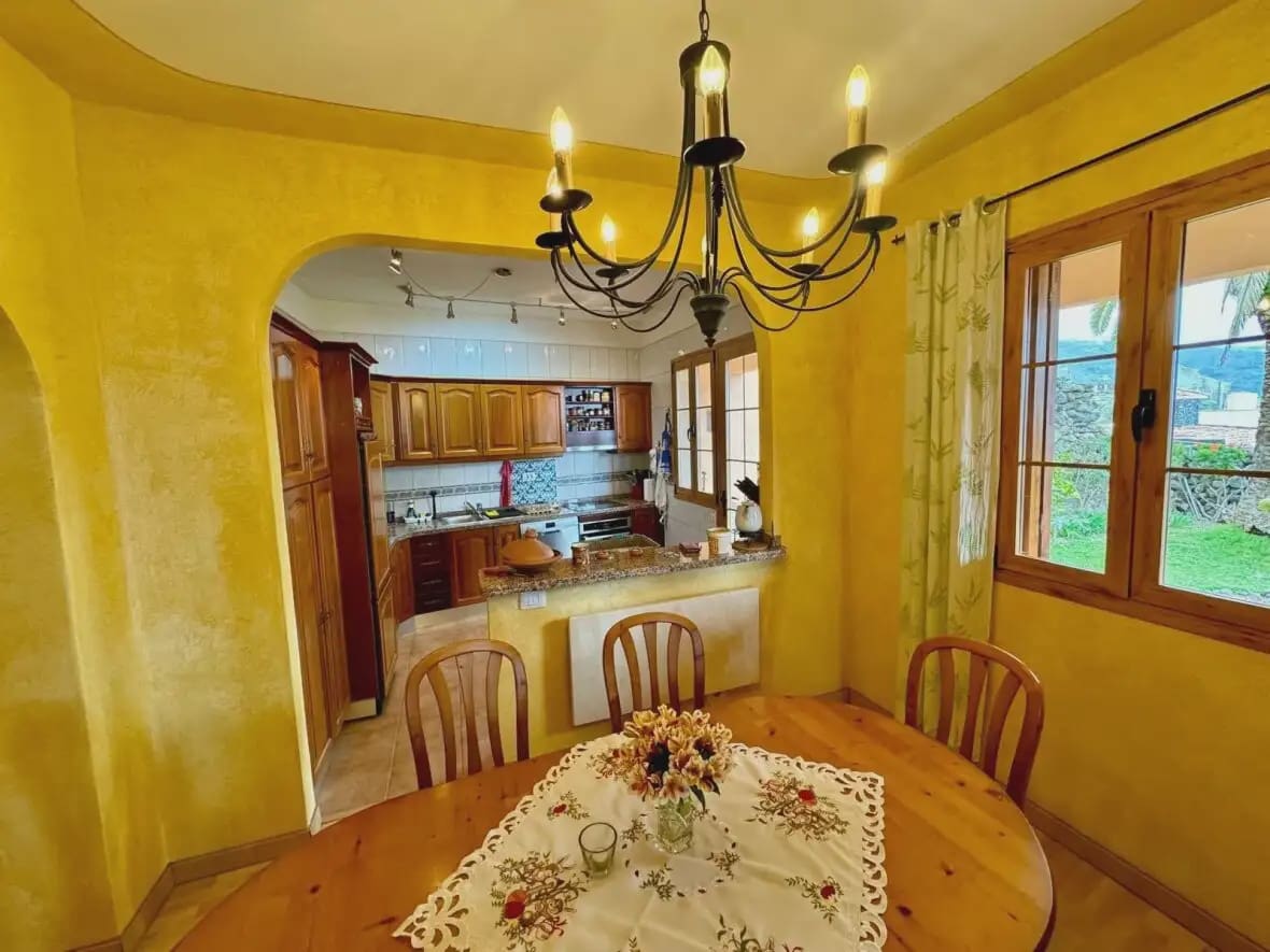 4 chambre Villa/Maison à vendre à Icod de los Vinos - 395 000 € (Ref: 10033187)