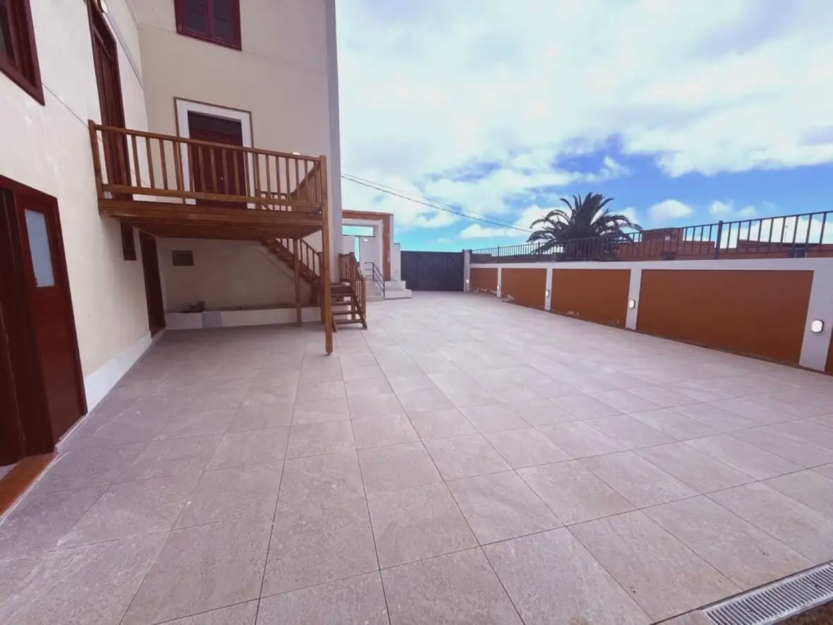 8 soveværelse Villa til salg i San Miguel de Abona - € 950.000 (Ref: 10071880)