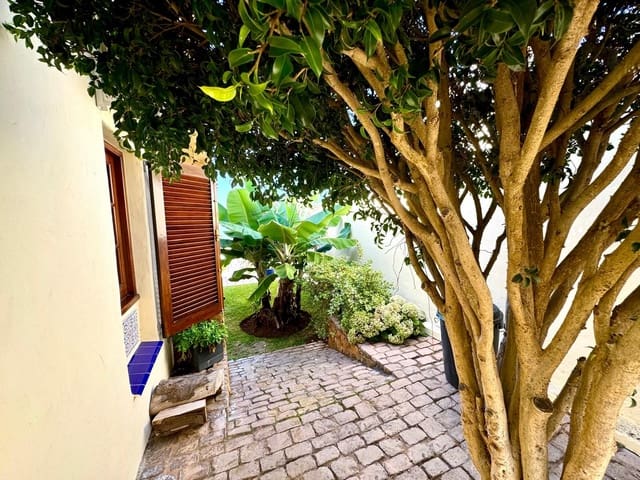 4 soverom Villa til salgs i El Sauzal med svømmebasseng garasje - € 790 000 (Ref: 8780235)