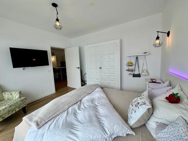 2 slaapkamer Appartement te koop in Tacoronte met zwembad - € 285.000 (Ref: 8894319)