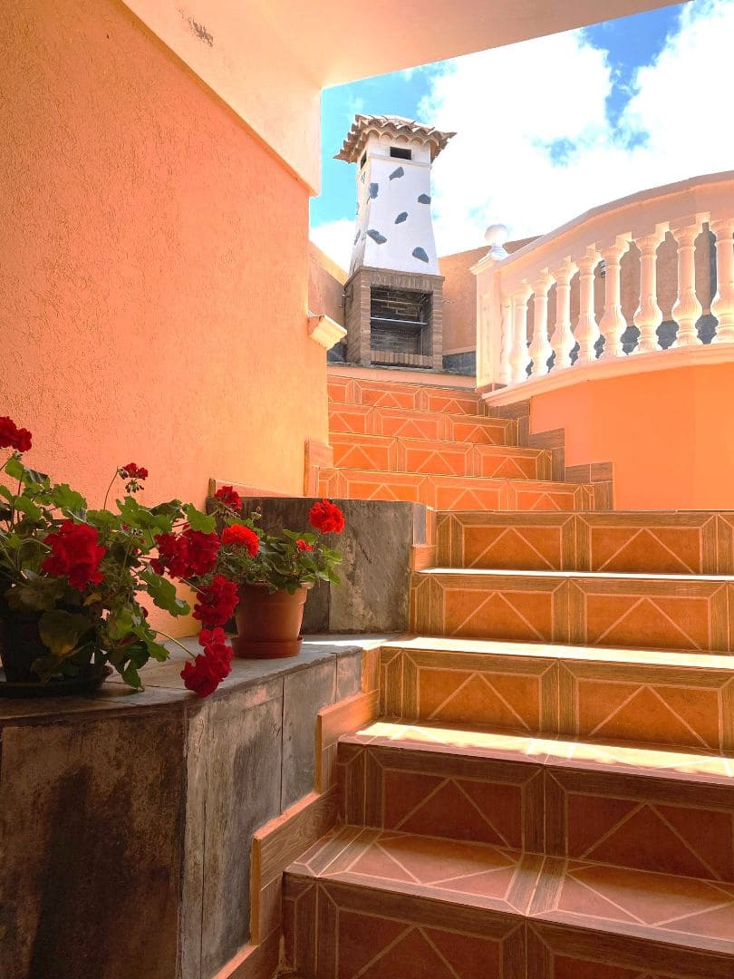 4 soveværelse Semi-Rækkehus til salg i Icod de los Vinos - € 395.000 (Ref: 8940340)