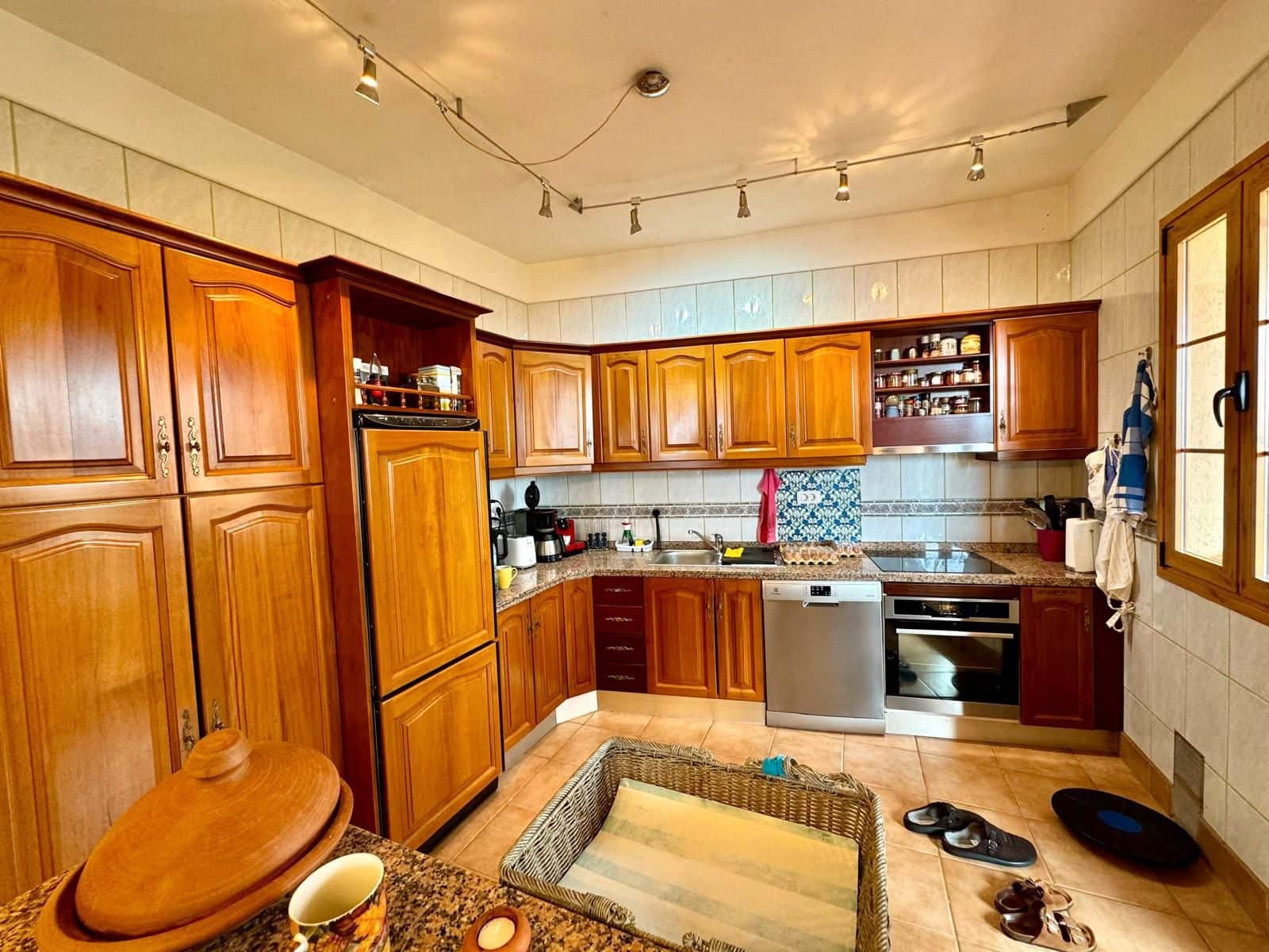 4 soveværelse Semi-Rækkehus til salg i Icod de los Vinos - € 395.000 (Ref: 8940340)