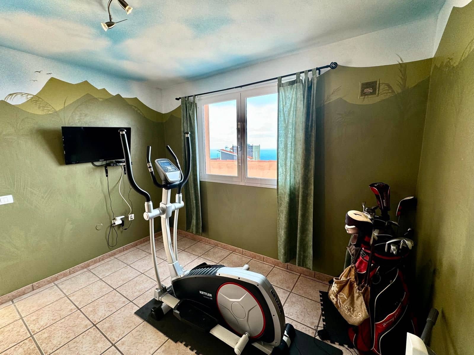 4 soveværelse Semi-Rækkehus til salg i Icod de los Vinos - € 395.000 (Ref: 8940340)