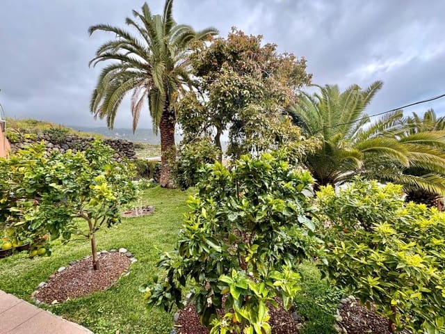 4 slaapkamer Halfvrijstaande villa te koop in Icod de los Vinos - € 395.000 (Ref: 8940340)