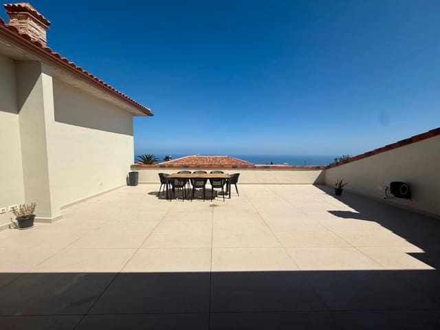 3 slaapkamer Penthouse te koop in Tacoronte met garage - € 365.000 (Ref: 9076916)