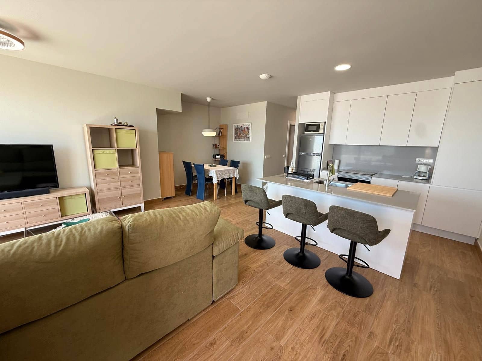 2 bedroom Apartment for sale in Arico with pool garage - € 349,000 (Ref: 9130514)