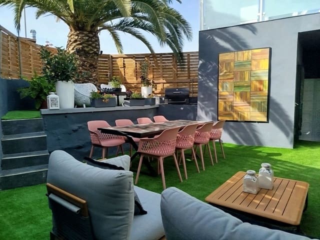 5 slaapkamer Villa te koop in Tacoronte met garage - € 495.000 (Ref: 9143674)