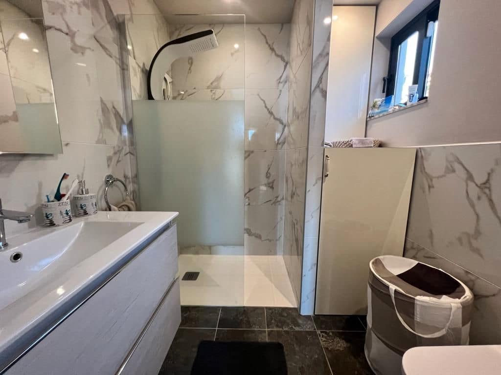 2 soveværelse Villa til salg i Guia de Isora med garage - € 619.000 (Ref: 9210497)