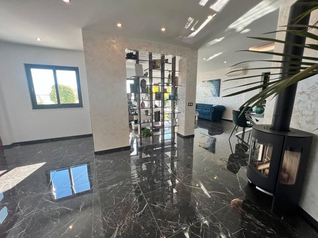 2 soveværelse Villa til salg i Guia de Isora med garage - € 619.000 (Ref: 9210497)