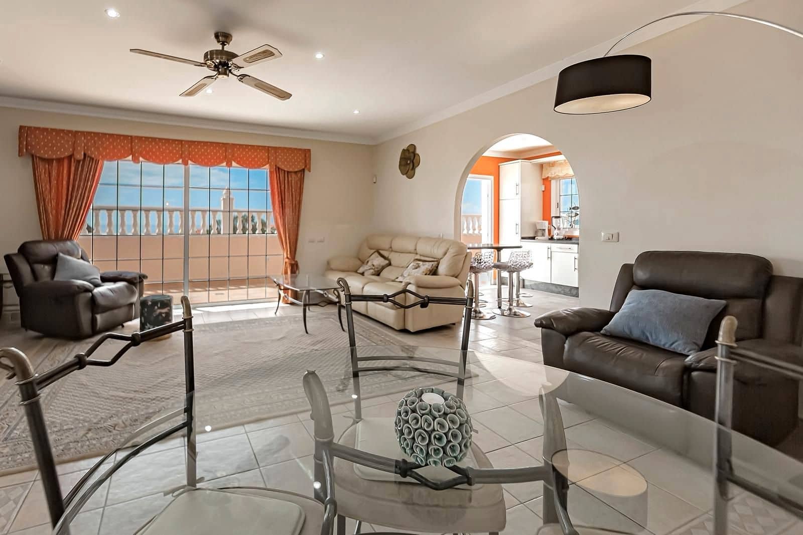 4 soverom Villa til salgs i Adeje med svømmebasseng garasje - € 850 000 (Ref: 9227605)