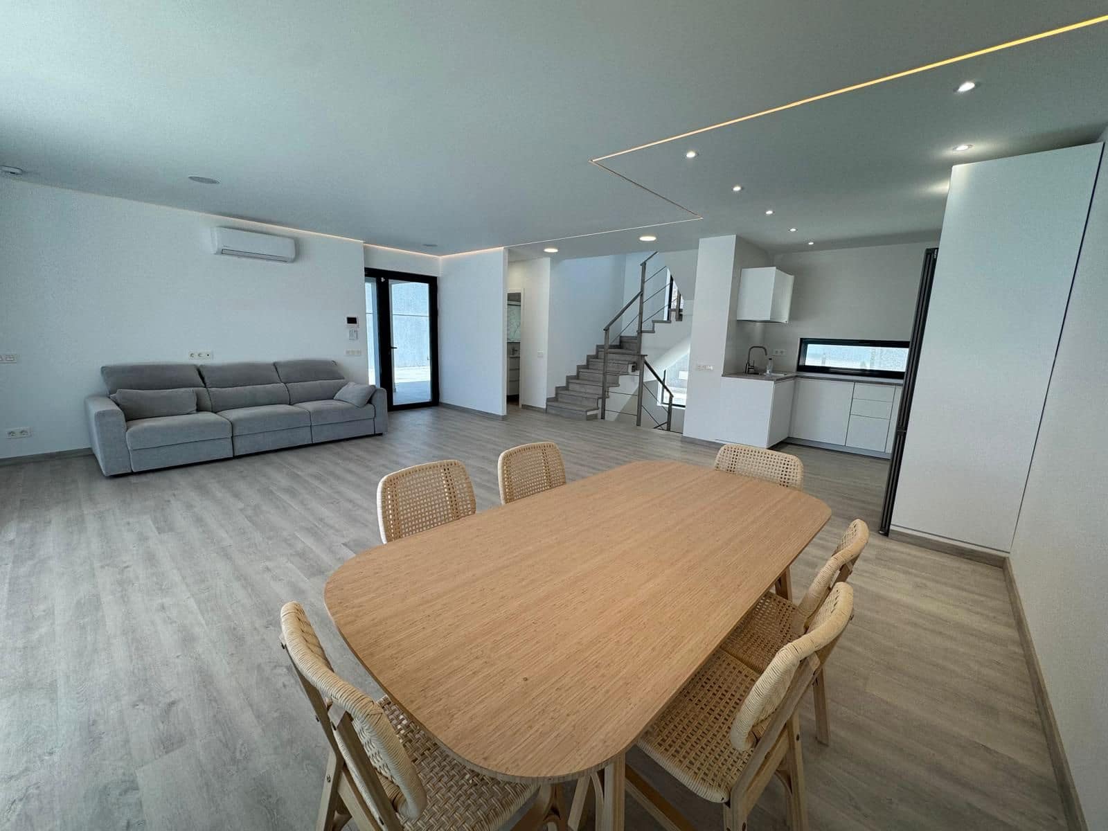 4 soverom Villa til salgs i Adeje med svømmebasseng garasje - € 1 850 000 (Ref: 9227758)