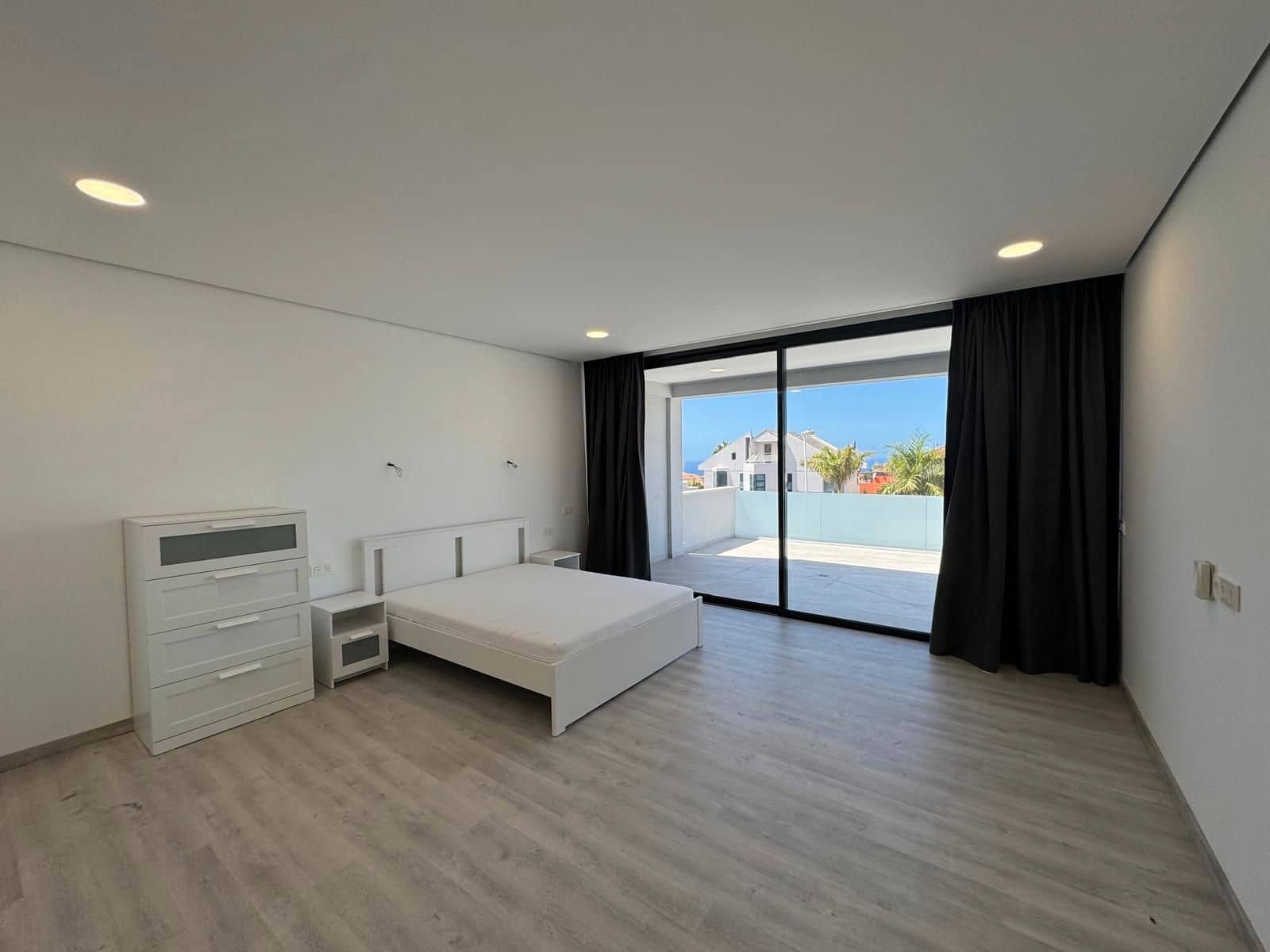 4 soverom Villa til salgs i Adeje med svømmebasseng garasje - € 1 850 000 (Ref: 9227758)