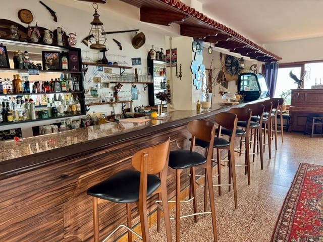 7 soveværelse Hotel til salg i Los Realejos - € 1.300.000 (Ref: 9305372)