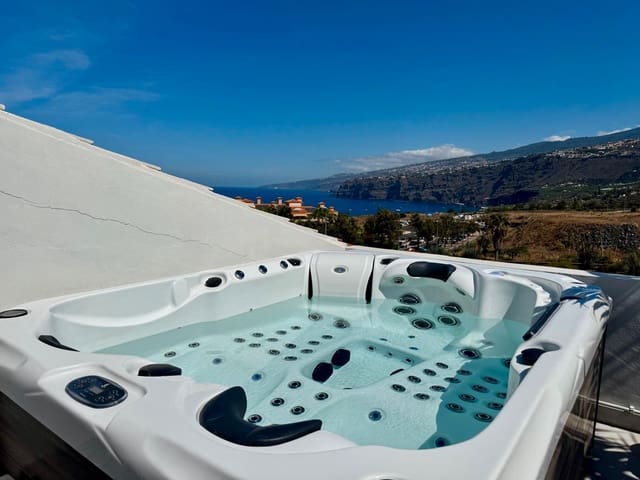 4 slaapkamer Huis te koop in Puerto de la Cruz met garage - € 1.100.000 (Ref: 9322860)