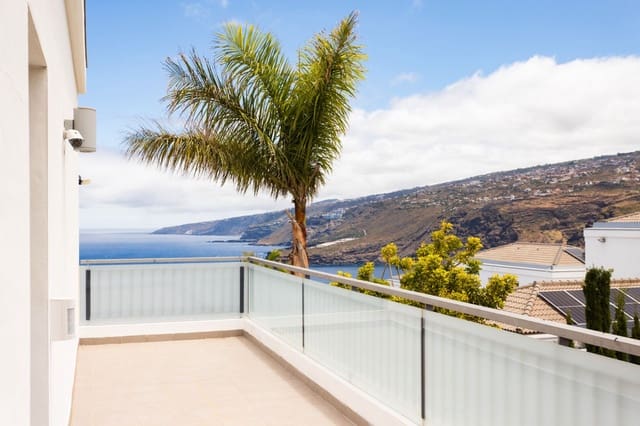 4 soveværelse Villa til salg i Santa Ursula med swimmingpool garage - € 875.000 (Ref: 9356989)