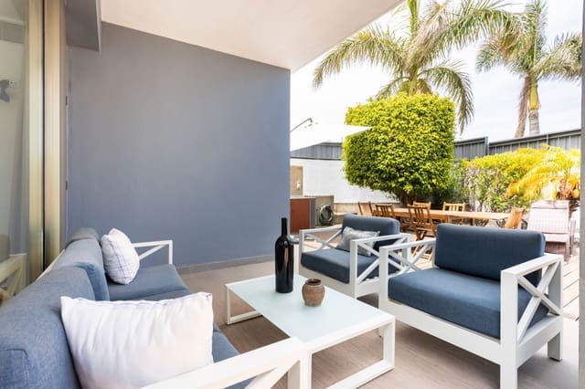 4 soveværelse Villa til salg i Santa Ursula med swimmingpool garage - € 875.000 (Ref: 9356989)