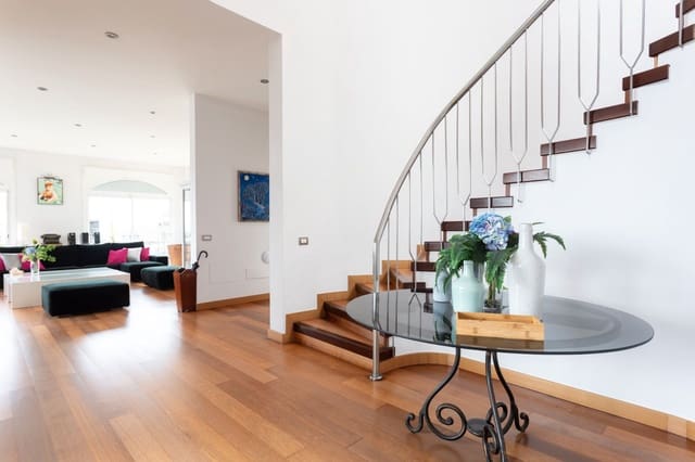 7 chambre Villa/Maison à vendre à Puerto de la Cruz avec piscine garage - 1 800 000 € (Ref: 9357787)