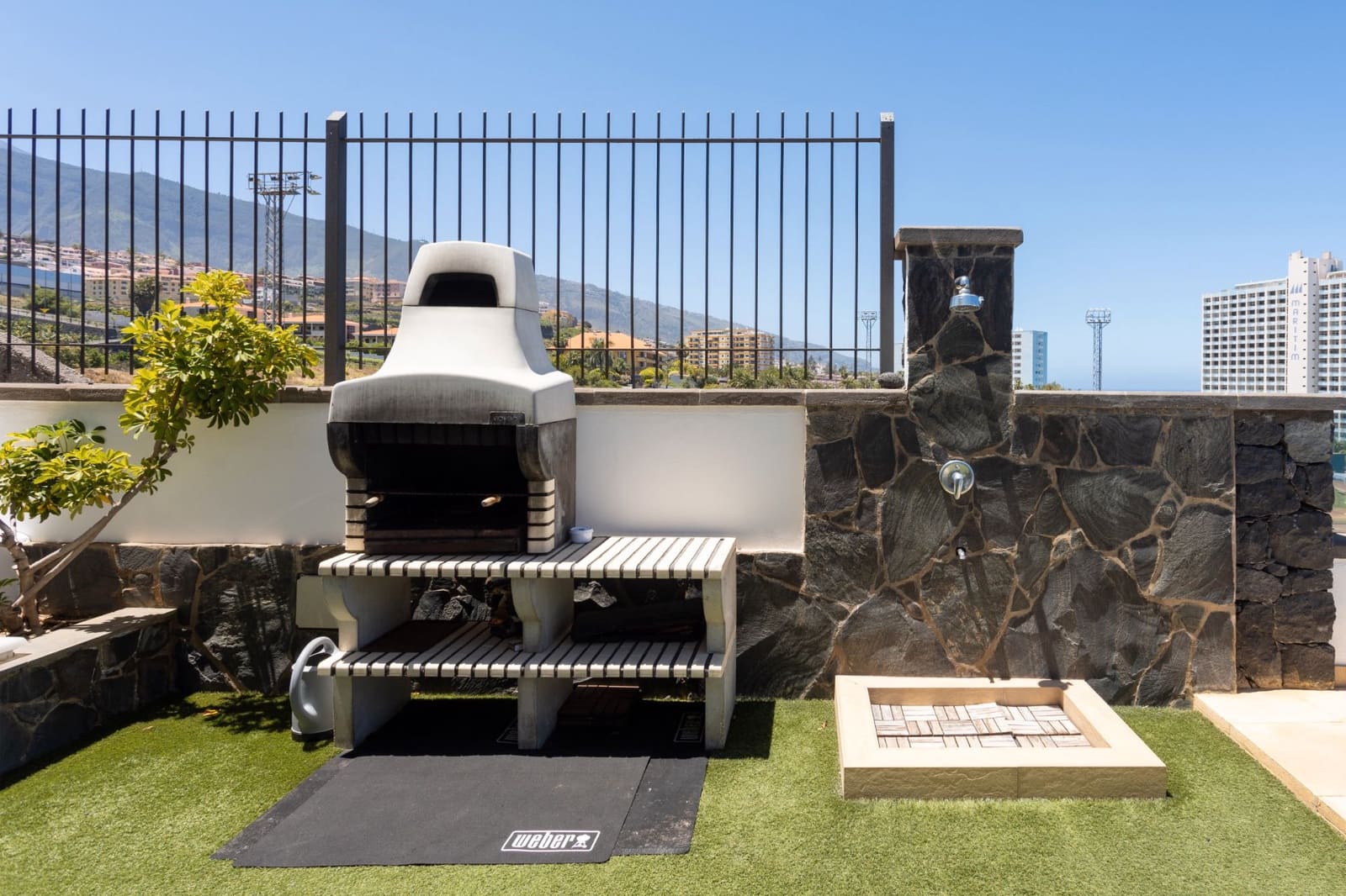 7 quarto Moradia para venda em Puerto de la Cruz com piscina garagem - 1 800 000 € (Ref: 9357787)