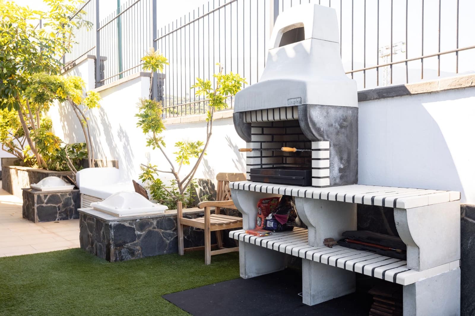 7 quarto Moradia para venda em Puerto de la Cruz com piscina garagem - 1 800 000 € (Ref: 9357787)