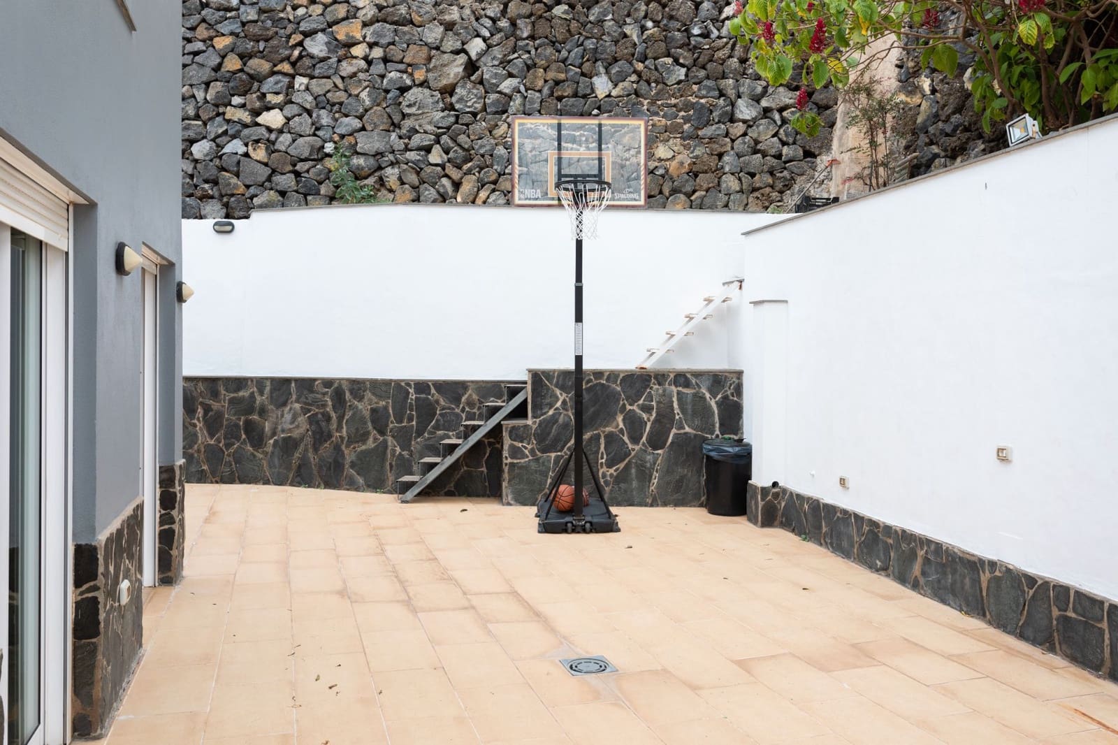 7 quarto Moradia para venda em Puerto de la Cruz com piscina garagem - 1 800 000 € (Ref: 9357787)