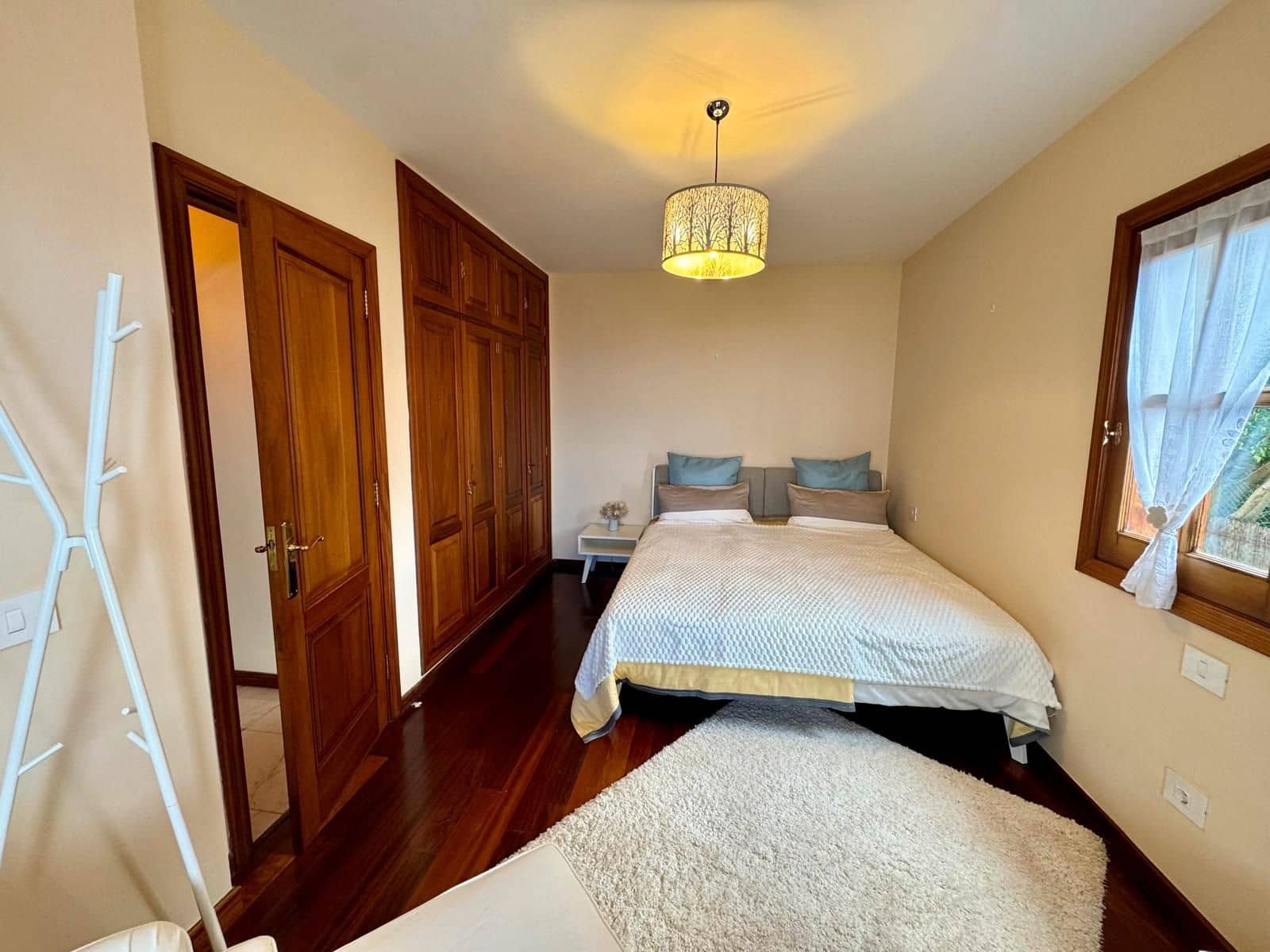 5 bedroom Villa for sale in Tacoronte with pool garage - € 1,995,000 (Ref: 9486571)