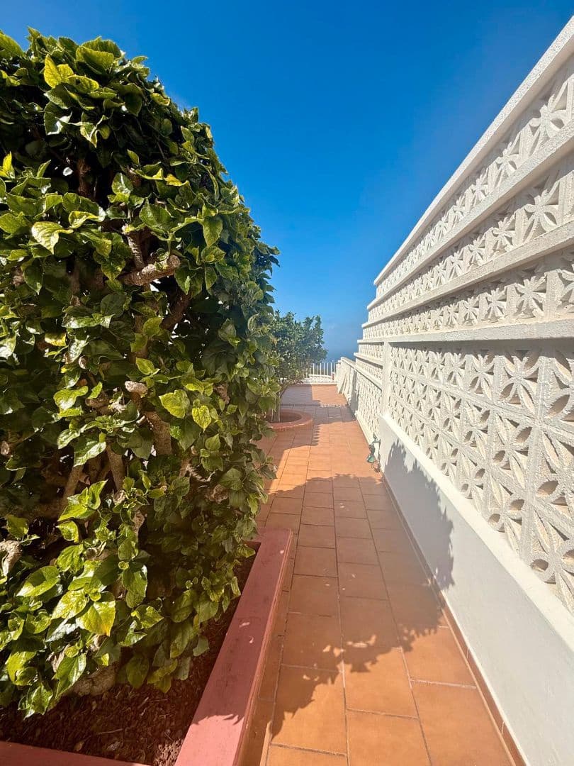 4 sypialnia Willa na sprzedaż w El Sauzal z basenem garażem - 735 000 € (Ref: 9622054)