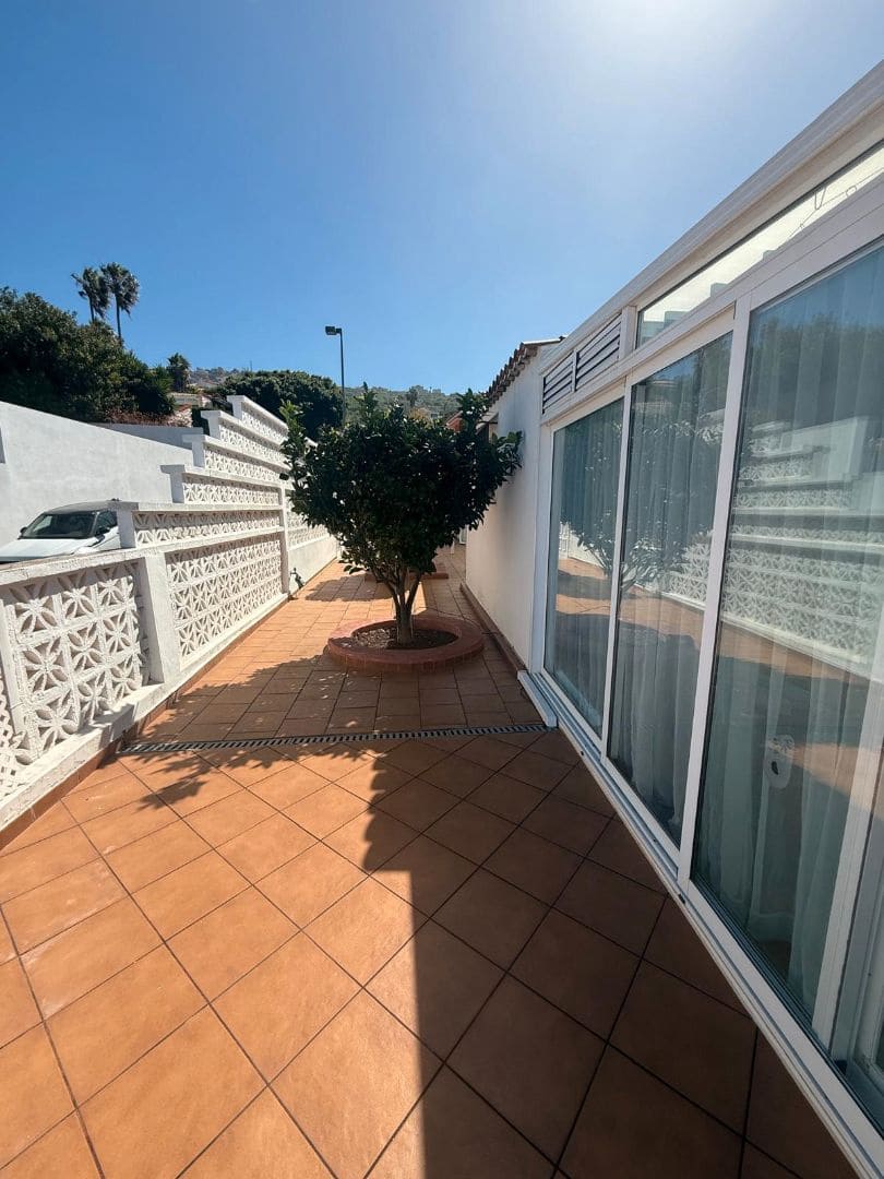 4 sypialnia Willa na sprzedaż w El Sauzal z basenem garażem - 735 000 € (Ref: 9622054)