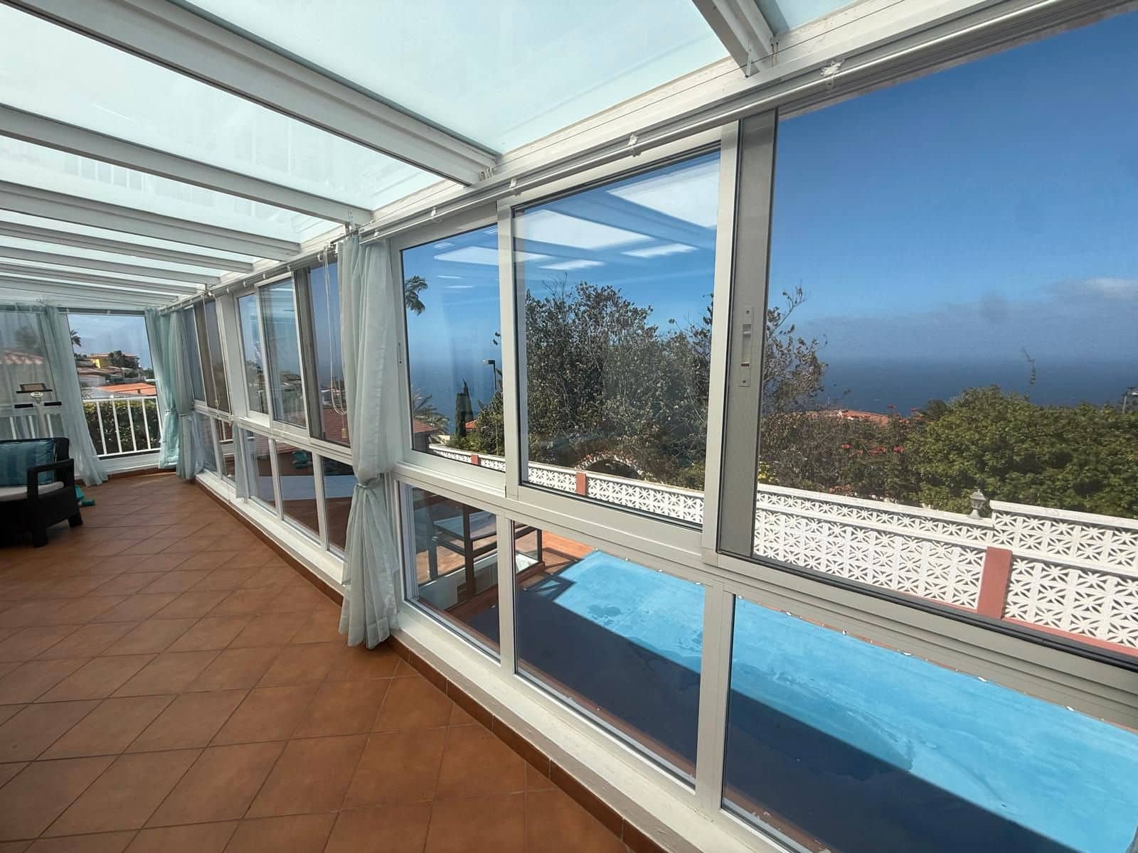 4 sypialnia Willa na sprzedaż w El Sauzal z basenem garażem - 735 000 € (Ref: 9622054)