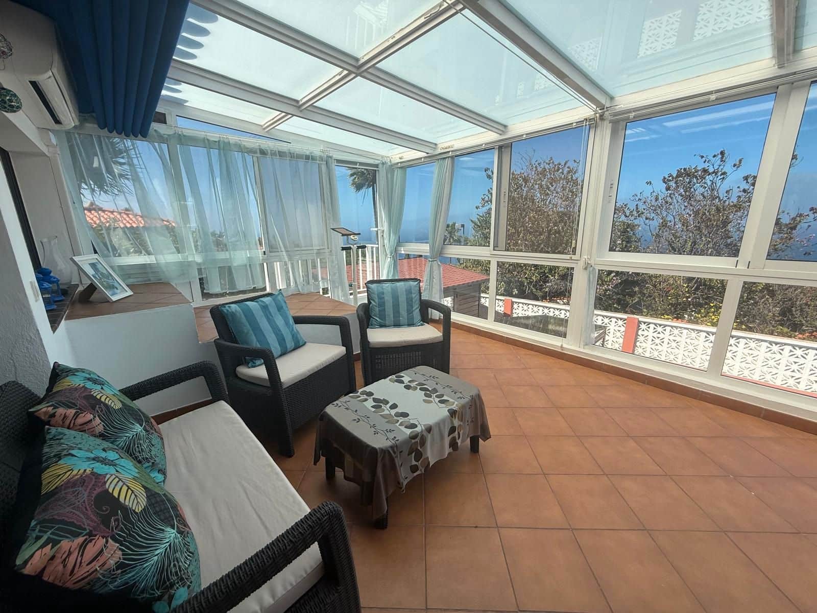 4 sypialnia Willa na sprzedaż w El Sauzal z basenem garażem - 735 000 € (Ref: 9622054)