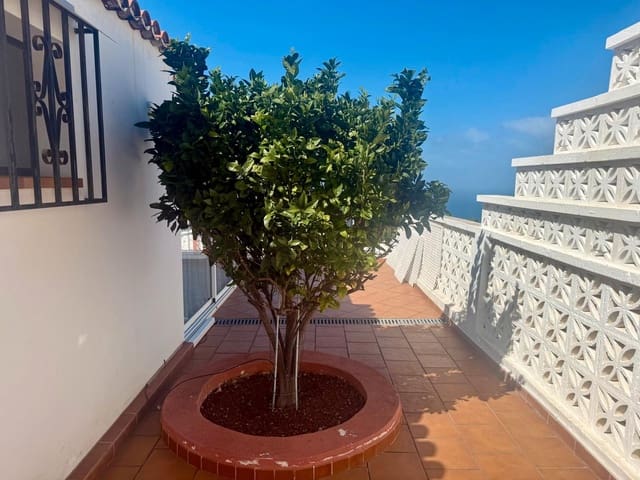 4 sovrum Villa till salu i El Sauzal med pool garage - 735 000 € (Ref: 9622054)