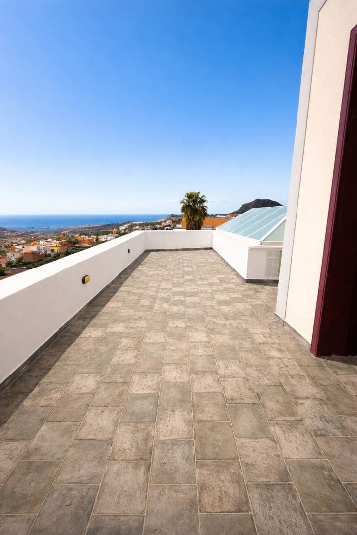 8 sypialnia Willa na sprzedaż w San Miguel de Abona z garażem - 1 200 000 € (Ref: 9700099)