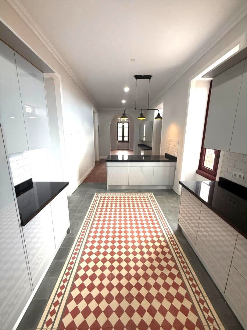 8 sypialnia Willa na sprzedaż w San Miguel de Abona z garażem - 1 200 000 € (Ref: 9700099)