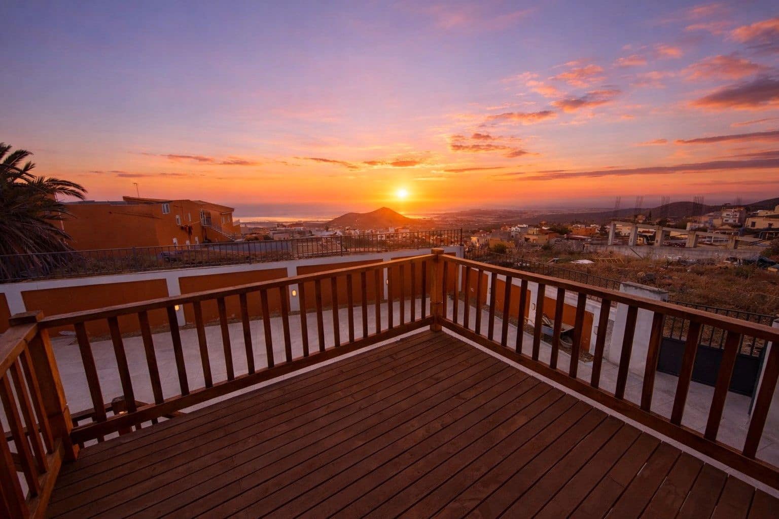 8 sypialnia Willa na sprzedaż w San Miguel de Abona z garażem - 1 200 000 € (Ref: 9700099)