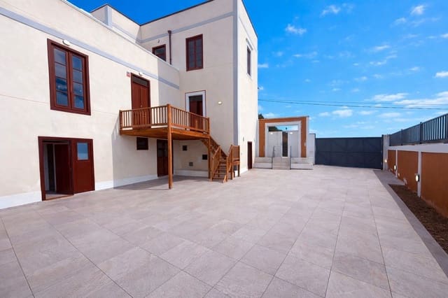 8 Zimmer Villa zu verkaufen in San Miguel de Abona mit Garage - 1.200.000 € (Ref: 9700099)