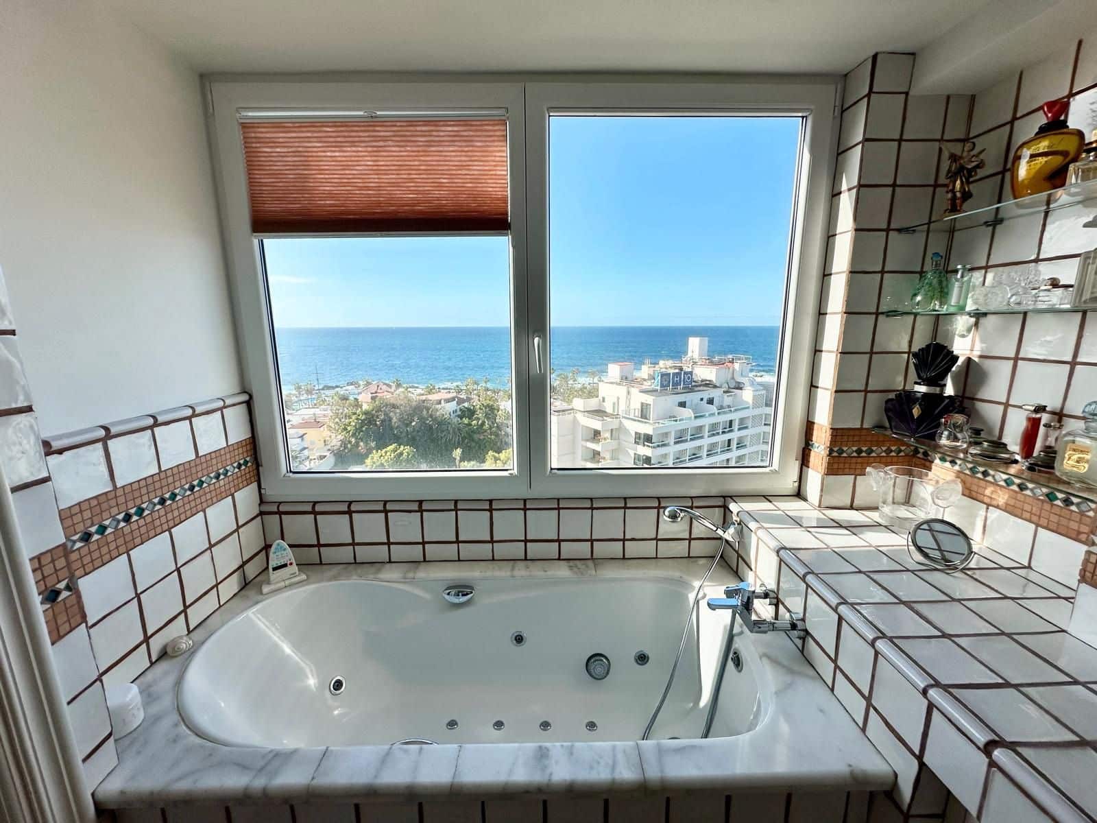 1 soverom Penthouse til salgs i Puerto de la Cruz - € 900 000 (Ref: 9723875)