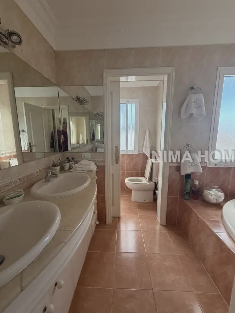 4 sypialnia Dom blizniak na sprzedaż w Puerto de la Cruz z garażem - 630 000 € (Ref: 9782860)