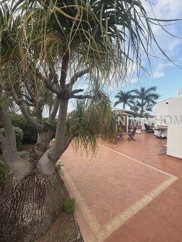 4 sypialnia Dom blizniak na sprzedaż w Puerto de la Cruz z garażem - 630 000 € (Ref: 9782860)