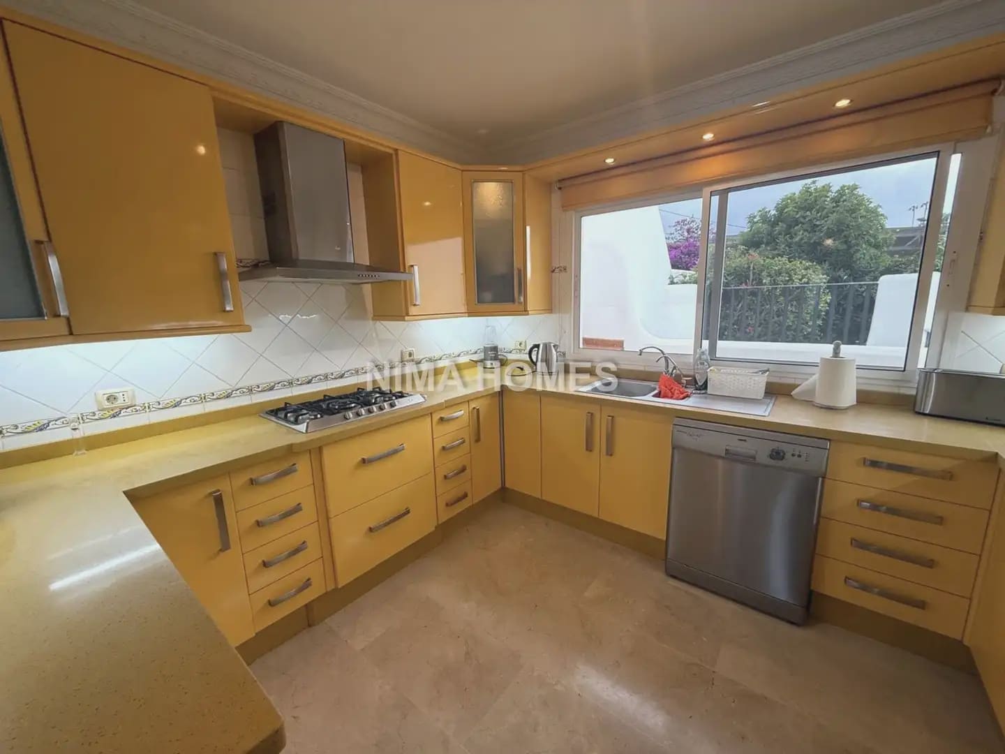 4 sypialnia Dom blizniak na sprzedaż w Puerto de la Cruz z garażem - 630 000 € (Ref: 9782860)