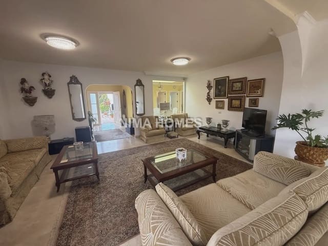 4 sypialnia Dom blizniak na sprzedaż w Puerto de la Cruz z garażem - 630 000 € (Ref: 9782860)