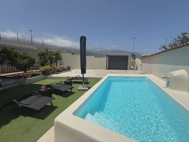 3 bedroom Villa for sale in Puerto de la Cruz with pool - € 995,000 (Ref: 9897417)