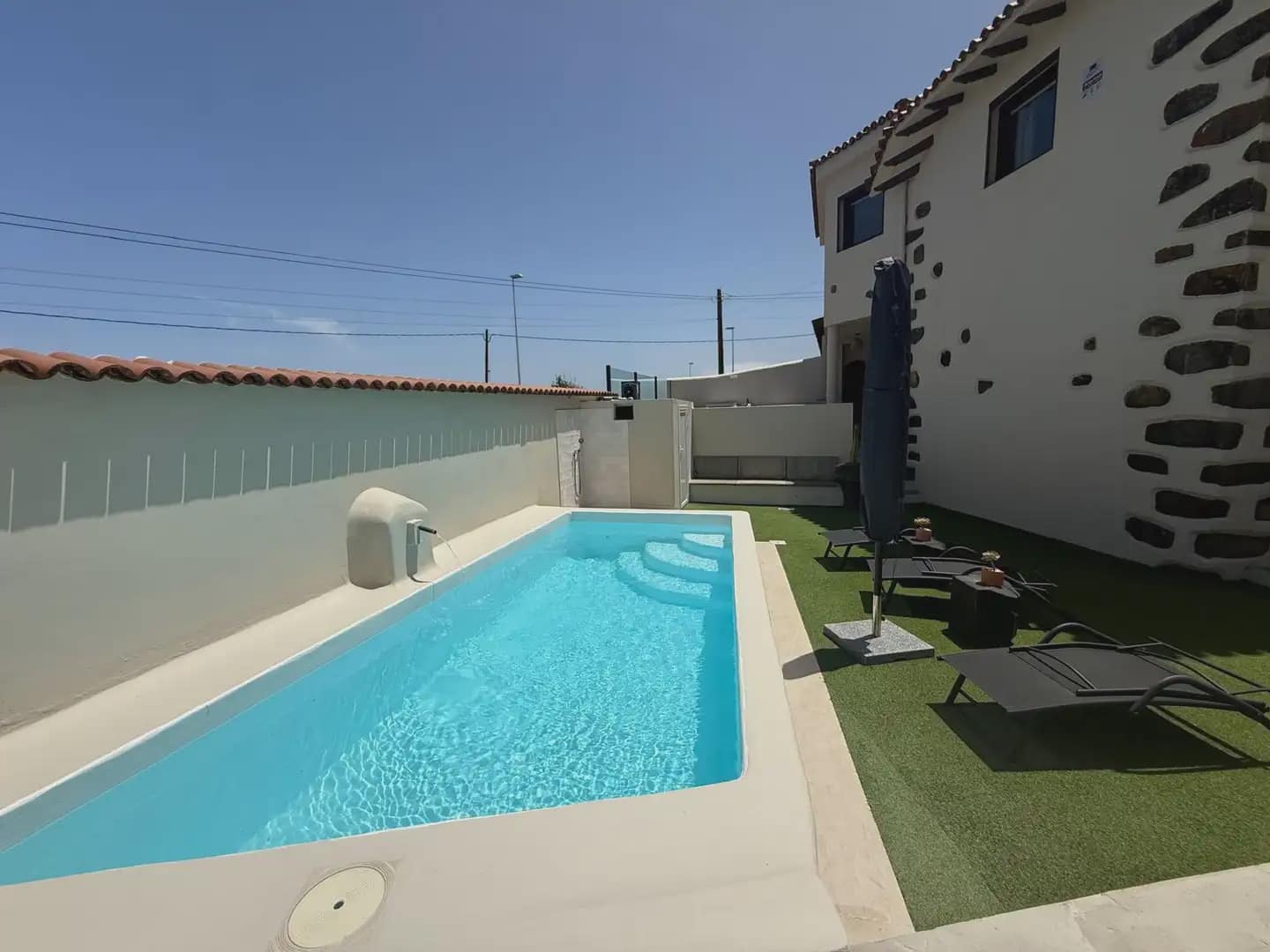 3 quarto Moradia para venda em Puerto de la Cruz com piscina - 995 000 € (Ref: 9897417)